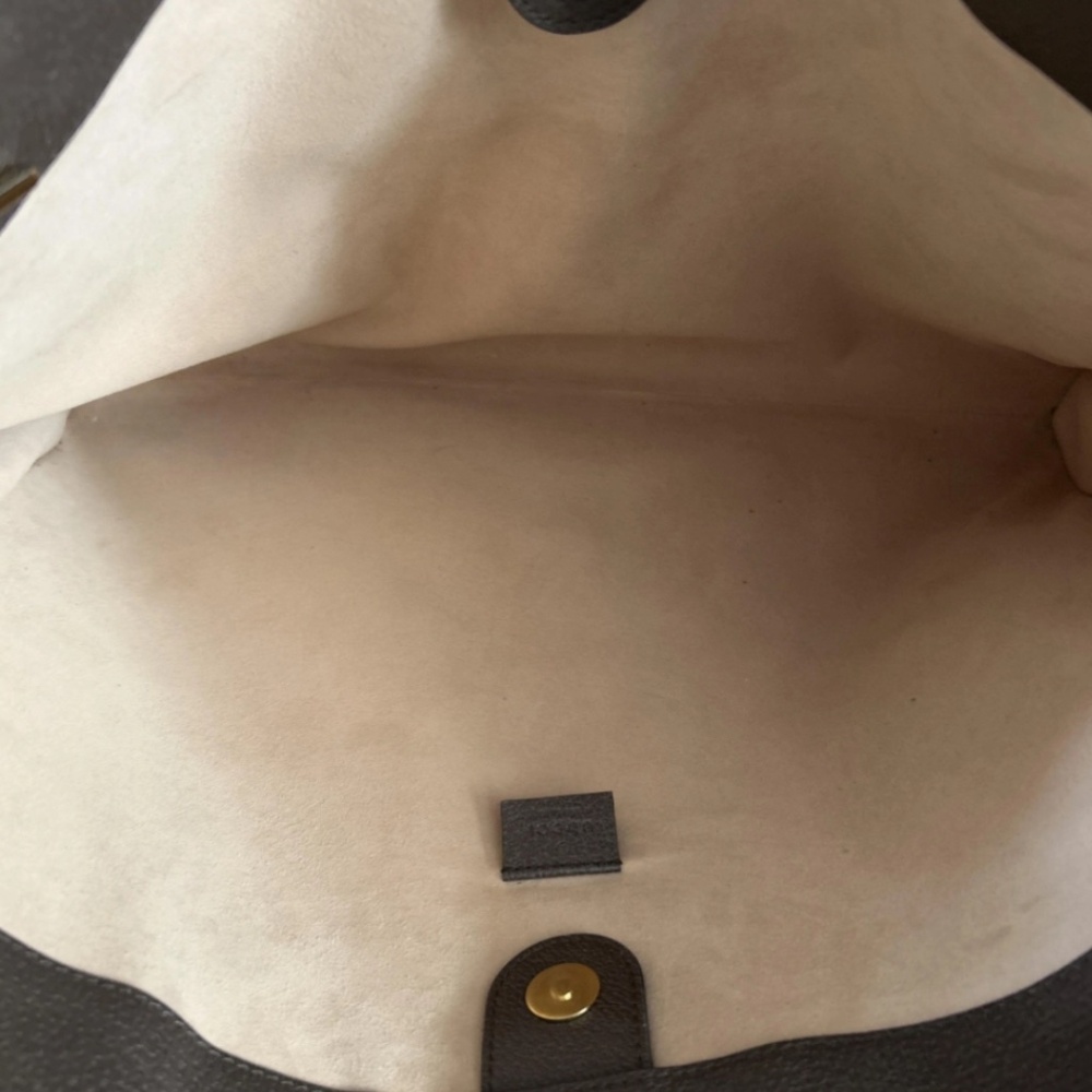 Gucci Rajah GG SupremeTote - Picture 5 of 9